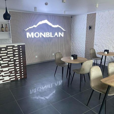 Отель Monblan Jablunytsja Exteriör bild